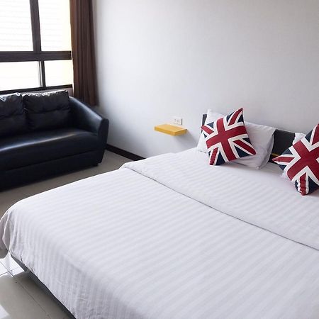The Icon Service Apartment Si Maha Phot Extérieur photo